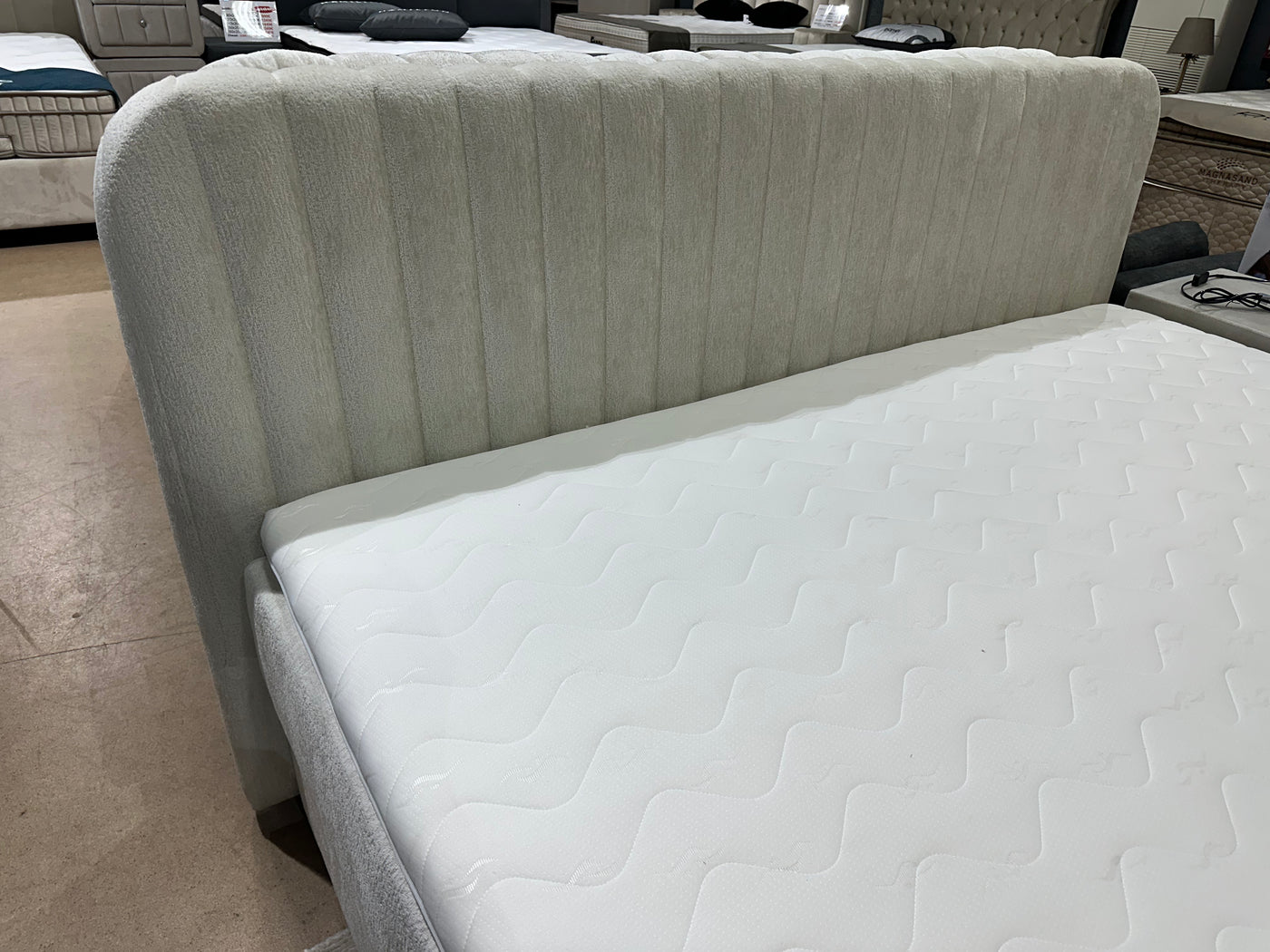 Lit Boxspring 'MONZA STORAGE'