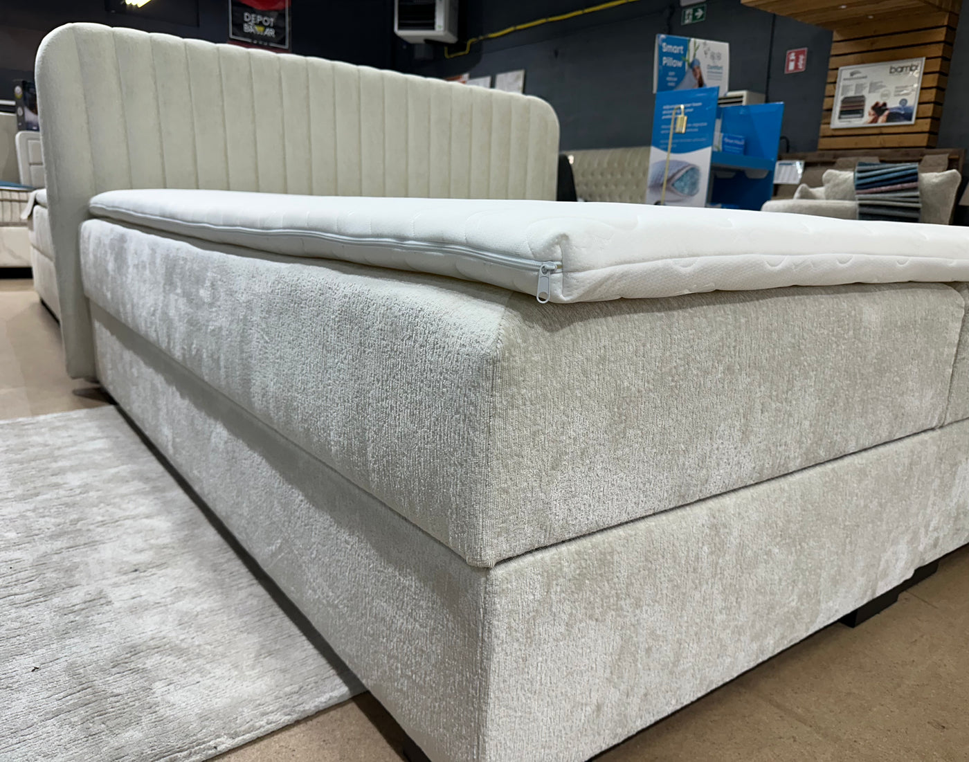 Lit Boxspring 'MONZA STORAGE'